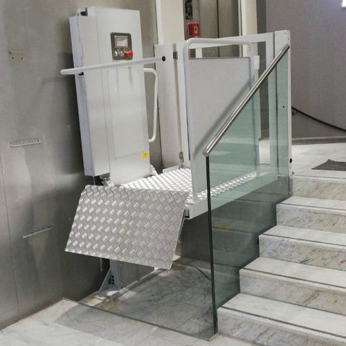 Plateforme élévatrice PMR - DomoStep 160A - LiftingItalia - AreaLift - pour fauteuil roulant / pour bâtiment / à usage domestique