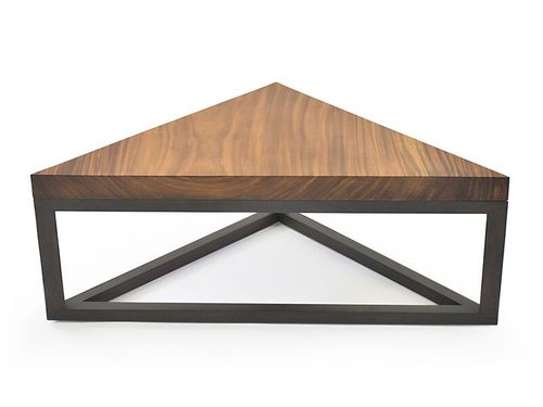 Table basse contemporaine - TRIANGLE - Rotsen Furniture - en bois / triangulaire / pour hôtel