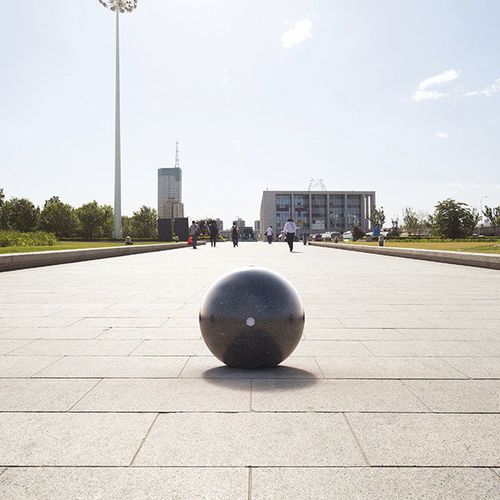 Borne de protection - SFERA - BELLITALIA - en pierre reconstituée / pour espace public / d'extérieur