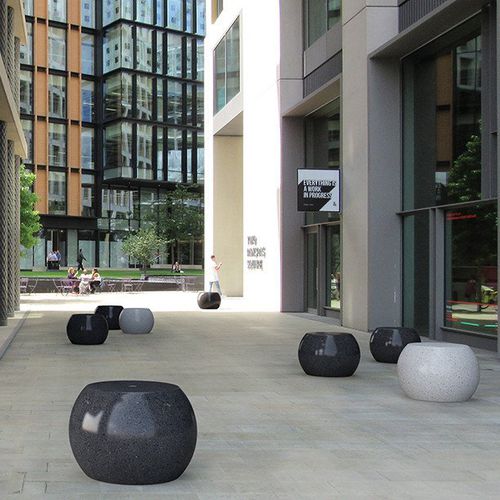 Tabouret contemporain - APOLLO - BELLITALIA - en pierre reconstituée / avec piètement en pierre reconstituée / piètement central