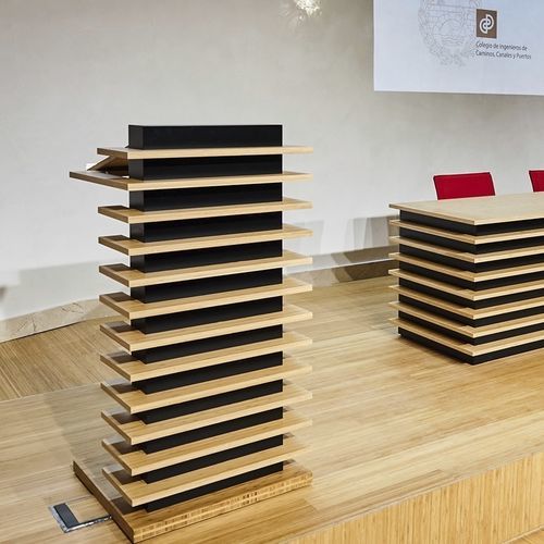 Pupitre de conférence - Grupo GUBIA - assis debout / en bambou / pour espace public