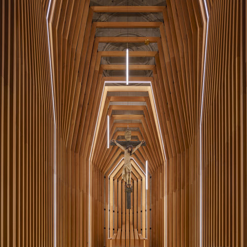 Revêtement mural pour intérieur - Grupo GUBIA - en cèdre / lisse / aspect bois