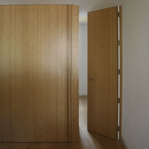 Porte d'intérieur - Grupo GUBIA - en bois / battante / contemporaine