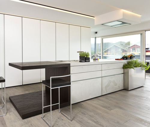 Cuisine contemporaine - MODUL  - Steininger Designers - en chêne / en pierre naturelle / en aluminium anodisé