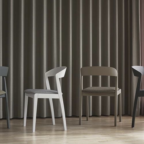 Chaise de salle à manger contemporaine - #825 - Skovby - d'intérieur / en tissu / en cuir