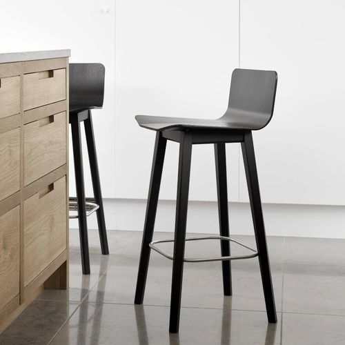 Chaise de bar contemporaine - #808 - Skovby - d'intérieur / en chêne / en noyer