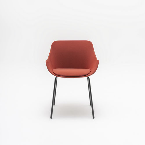 Chaise contemporaine - Baltic Classic - MDD - d'intérieur / en tissu / avec piètement en métal
