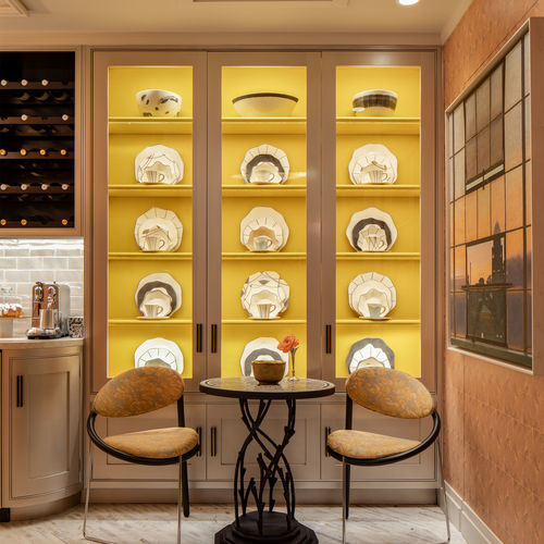 Vaisselier contemporain - WESLEY MOON'S NEW YORK BROWNSTONE - Clive Christian - en bois laqué / en cuir