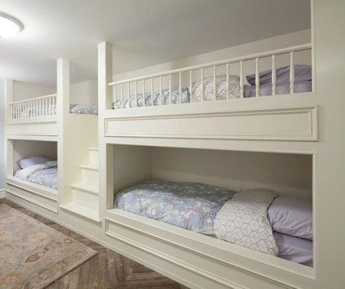 Chambre d'enfant blanche - Clive Christian - en bois laqué / mixte