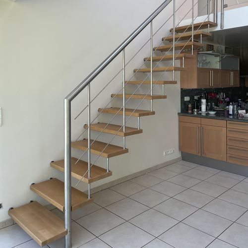 Escalier droit - Créateur d'escaliers Treppenmeister - à marches en bois / en bois / résidentiel