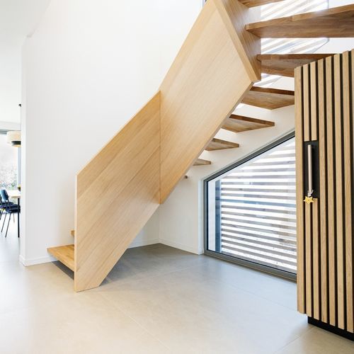 Escalier droit - Créateur d'escaliers Treppenmeister - à marches en bois / en bois / résidentiel