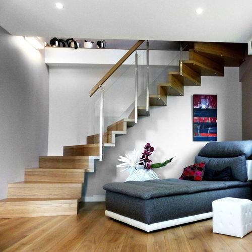 Escalier droit - LINÉA 5338 - Créateur d'escaliers Treppenmeister - à marches en bois / en bois / résidentiel