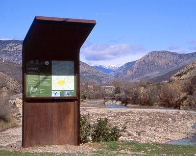 Panneau d'information pour espace public - OMBREL-LA - URBADIS Microarquitectura
