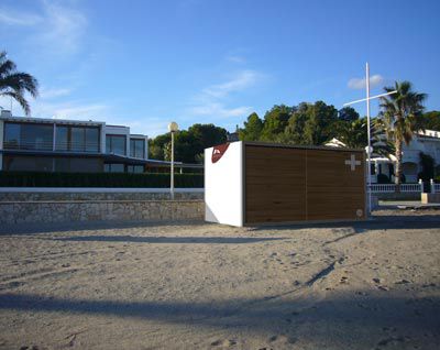 Kiosque commercial - MONTROIG - URBADIS Microarquitectura - en acier