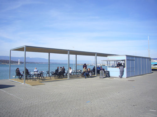 Pergola autoportée - PERGOLA HABANA 6 - URBADIS Microarquitectura - en acier galvanisé / couverture en bois / sur mesure