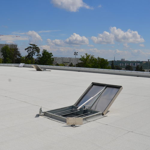 Trappe de désenfumage en acier galvanisé - ECOFEU 160 EL - Kingspan Light + Air - dispositif d'évacuation des fumées et de la chaleur