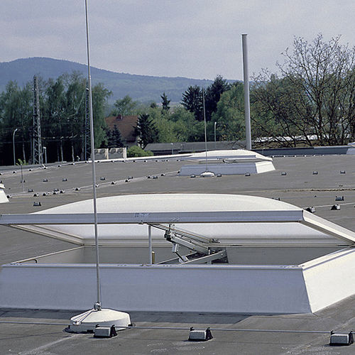 Dôme pour éclairage en polycarbonate - CLASSIC - Kingspan Light + Air - en PVC / courbé / pour toiture-terrasse