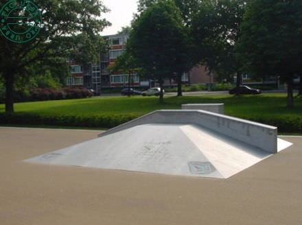 Demi-pyramide pour skatepark - ZUIDERPARK 3099 - Pro Urba - Aqua Pro Urba