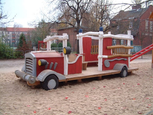 Véhicule pour aire de jeux - SPIELART : LE CAMION DE POMPIERS N5  - Pro Urba - Aqua Pro Urba