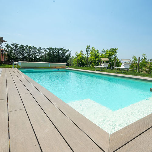 Dallage en bois - Piscine Acquaform - en pierre reconstituée / d'extérieur / pour plage de piscine