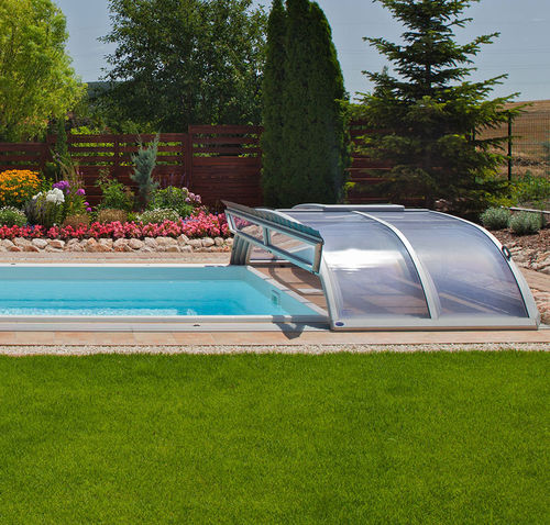 Abri de piscine bas - Piscine Acquaform - télescopique / en plastique / avec actionnement manuel