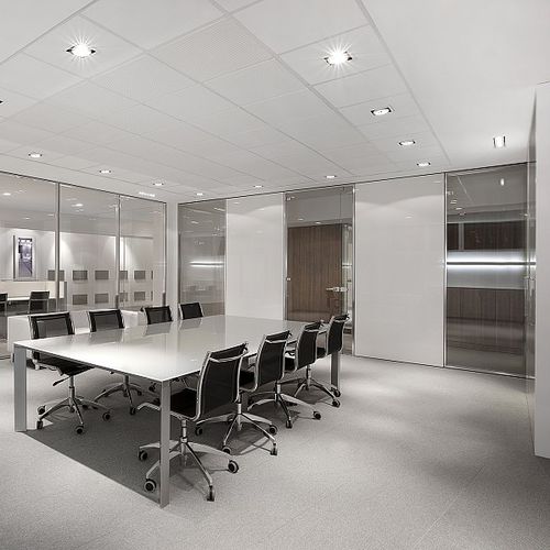 Cloison amovible - LINE - Ge Giussani - modulaire / vitrée / de bureau