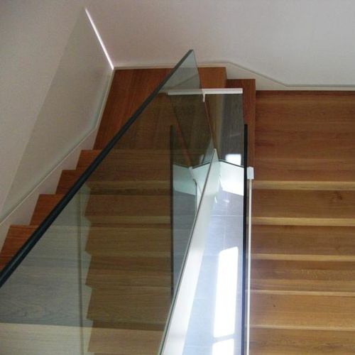 Garde-corps en verre - pure inox - à panneaux / d'intérieur / pour escalier