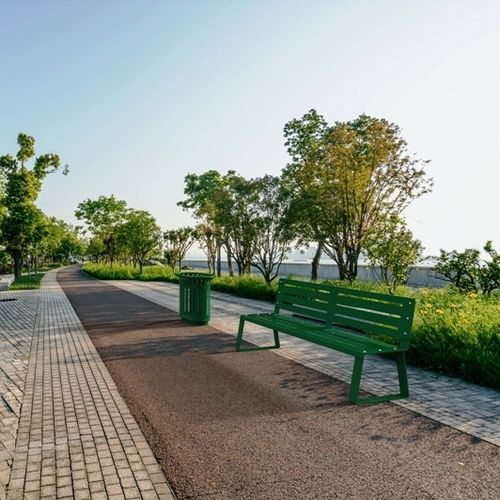 Banc public design minimaliste - PASEO-MALECON - NORCOR MOB.URBAIN - en acier à revêtement par poudre / en acier thermolaqué / avec dossier