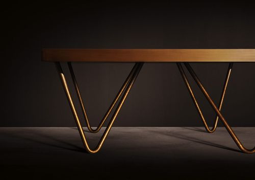 Table contemporaine - DC10 - Rossana - en laiton / avec piètement en laiton / carrée
