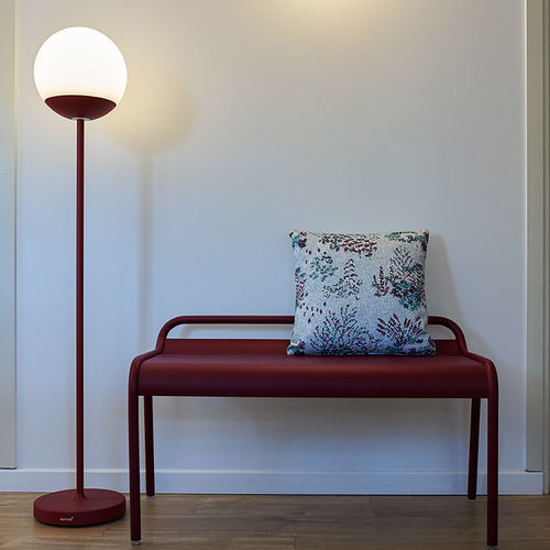 Lampe sur pied - MOOON! - FERMOB - en polyéthylène / en aluminium / contemporaine