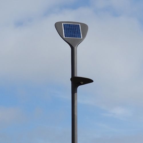 Lampadaire urbain - SOLAR - LARUS DESIGN - contemporain / en acier / en fibre de verre