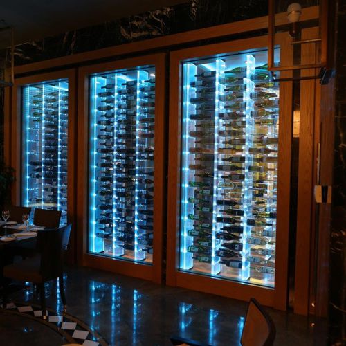 Cave à vin professionnelle - RADISSON BLU PERA HOTEL - Focus Wine Cellars - encastrable / en verre / en bois