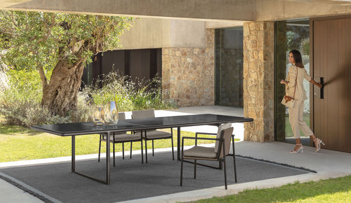 Table à manger contemporaine - TRESS&Eacute; - TALENTI - en grès / en pierre de lave / avec piètement en aluminium