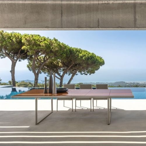 Table à manger contemporaine - TRESS&Eacute; - TALENTI - en grès / en pierre de lave émaillée / avec piètement en aluminium laqué