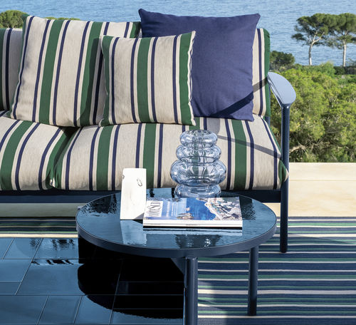 Table d'appoint contemporaine - NALU : NALTCD67 - TALENTI - en grès émaillé / avec piètement en aluminium peint / ronde