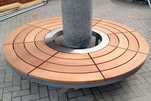 Corset d'arbre en bois - OH - Factory Street Furniture - en acier inoxydable / avec banc public intégré