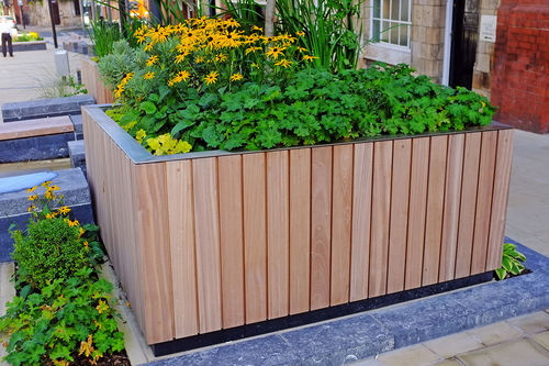 Jardinière en acier inoxydable - TREE - Factory Street Furniture - en acier galvanisé / en bois / carrée