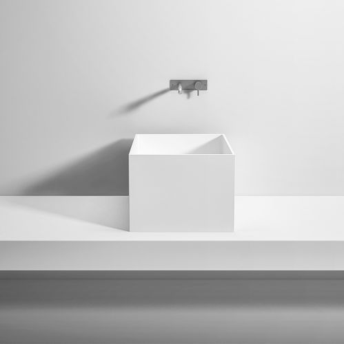 Vasque à poser - Rexa Design - en Corian® / avec mitigeur / sur mesure