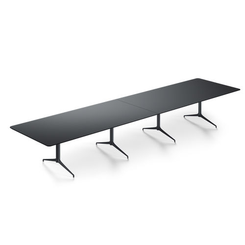 Table de conférence contemporaine - KVART - FORAFORM AS - en MDF / en HPL / en ABS