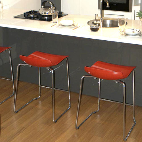 Tabouret de bar contemporain - X-TREME - PAPATYA - en polycarbonate / avec piètement en acier / empilable