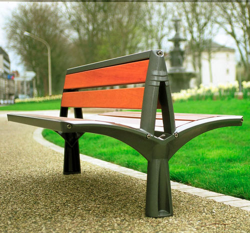 Banc public contemporain - VESTA - Concept Urbain - en fonte / en bois exotique / avec dossier
