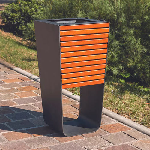 Poubelle en tôle d'acier - KARMA - Concept Urbain - en bois exotique / d'extérieur / pour espace public