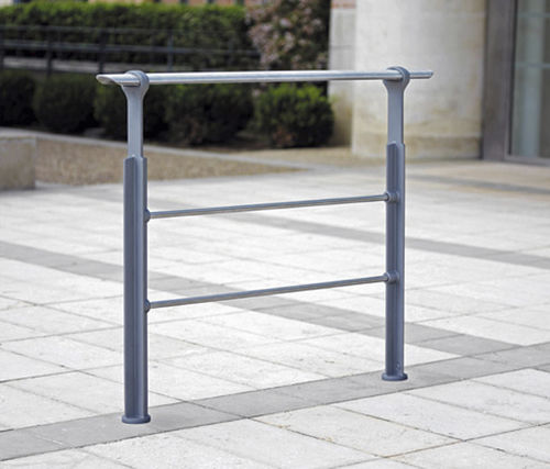 Barrière de protection - ÉVÉOLE - Concept Urbain - fixe / en fonte / en acier inoxydable brossé