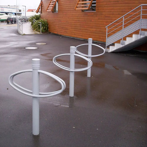 Range-vélo au sol - VESTA D100 - Concept Urbain - en acier / en fonte / professionnel