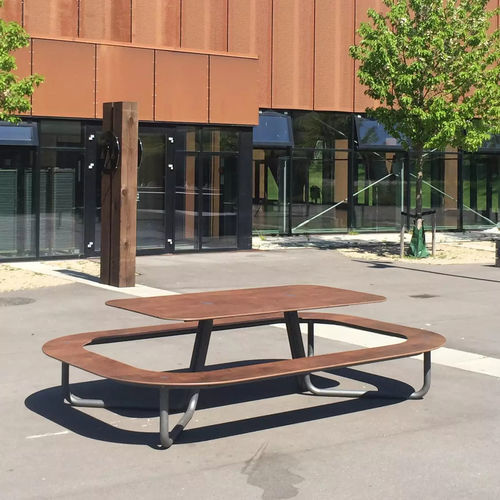 Table de pique-nique contemporaine - ALTA - Concept Urbain - en HPL / avec piètement en acier galvanisé / rectangulaire