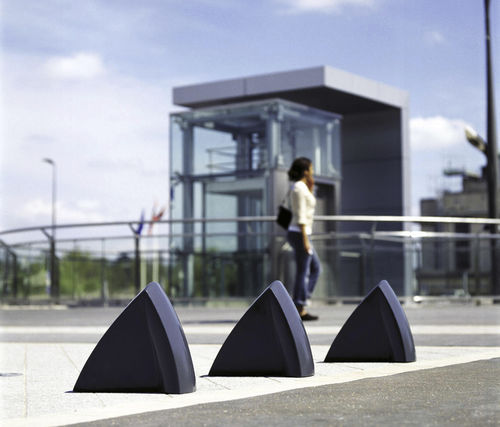 Borne de protection - T36 - Concept Urbain - amovible / en fonte / durable
