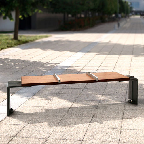 Banc public contemporain - ÉVÉOLE A - Concept Urbain - en fonte / en aluminium poli / en bois exotique