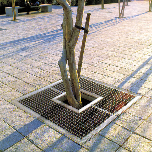 Grille d'arbre carrée - DMD - Concept Urbain - en acier galvanisé