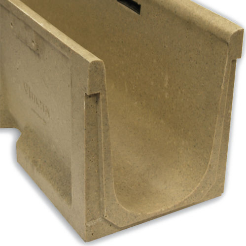 Caniveau pour terrain de sport - SU200 - ULMA - ARCHITECTURAL SOLUTIONS - à grille / à fente / avec pente