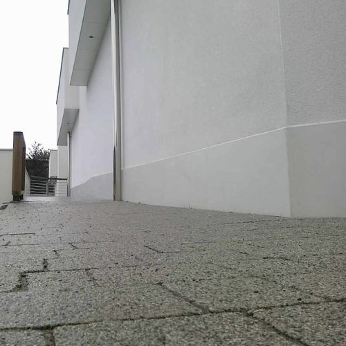 Plinthe blanche - Z-100 - ULMA - ARCHITECTURAL SOLUTIONS